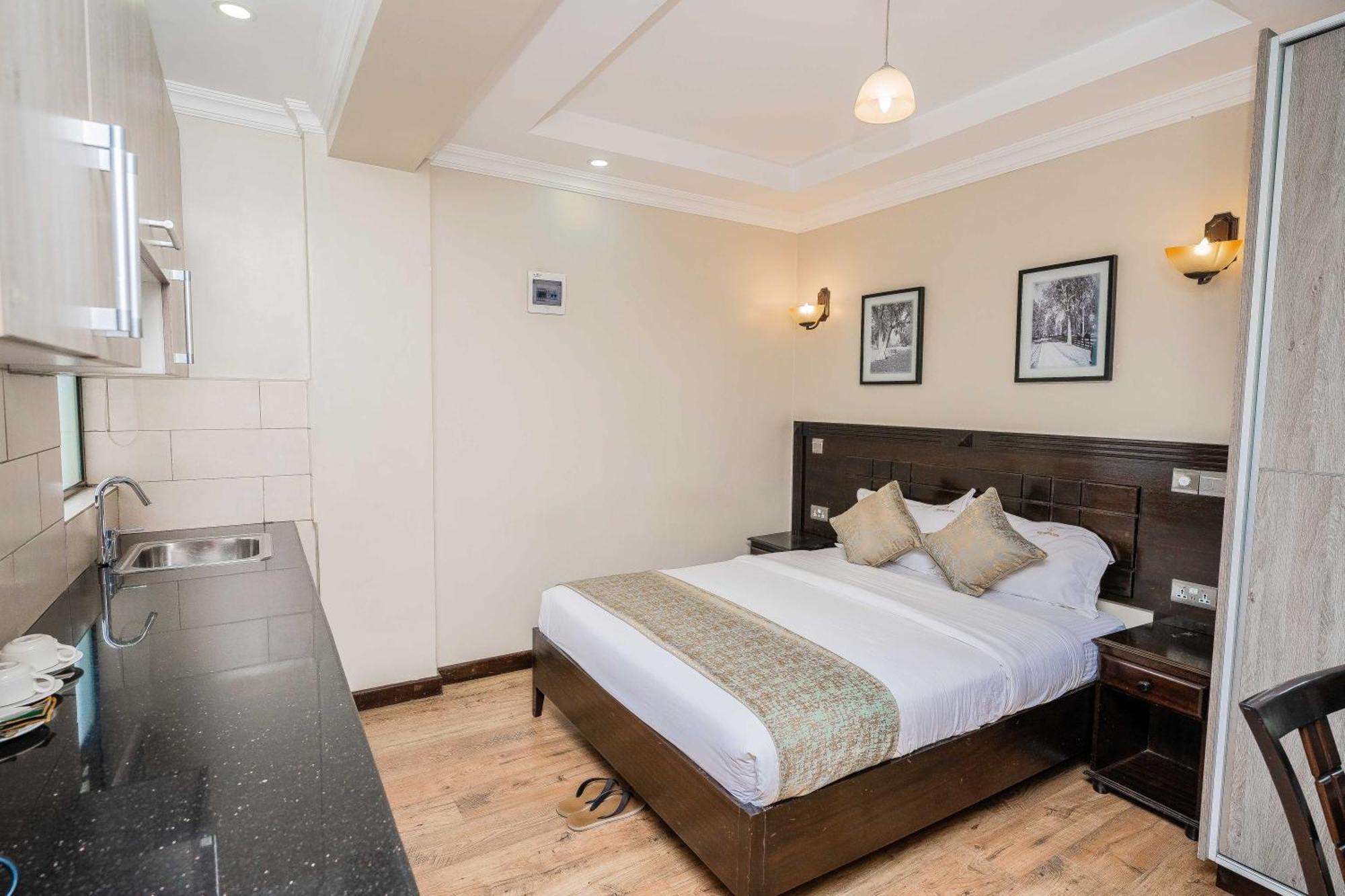 Hemak Suites Hotel 奈洛比 外观 照片