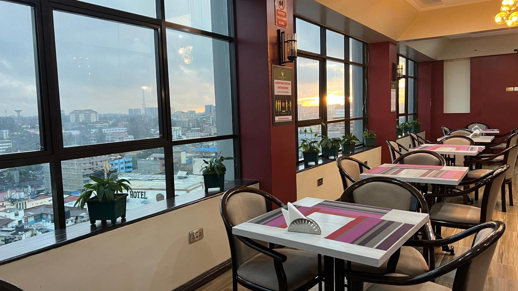 Hemak Suites Hotel 奈洛比 外观 照片