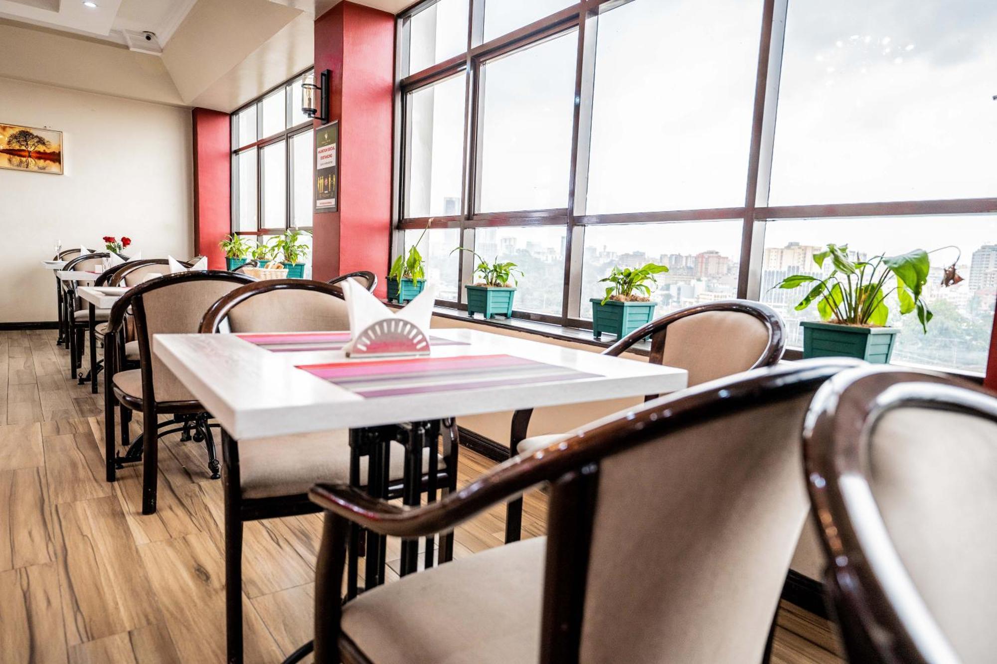 Hemak Suites Hotel 奈洛比 外观 照片