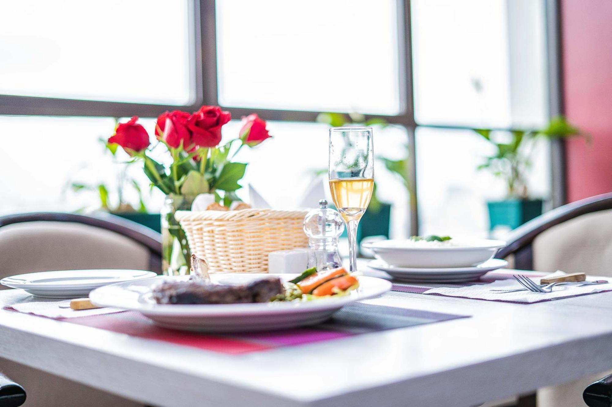 Hemak Suites Hotel 奈洛比 外观 照片