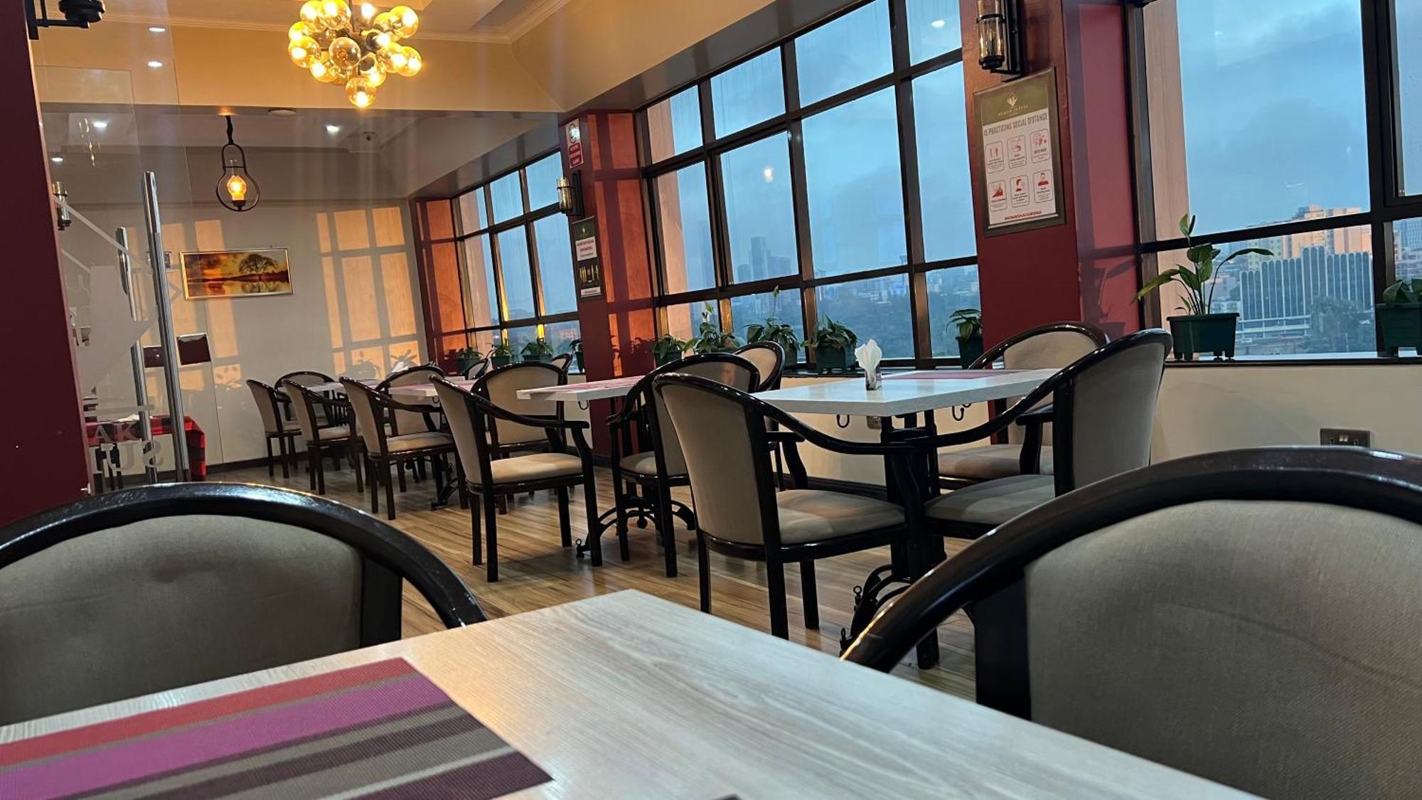 Hemak Suites Hotel 奈洛比 外观 照片
