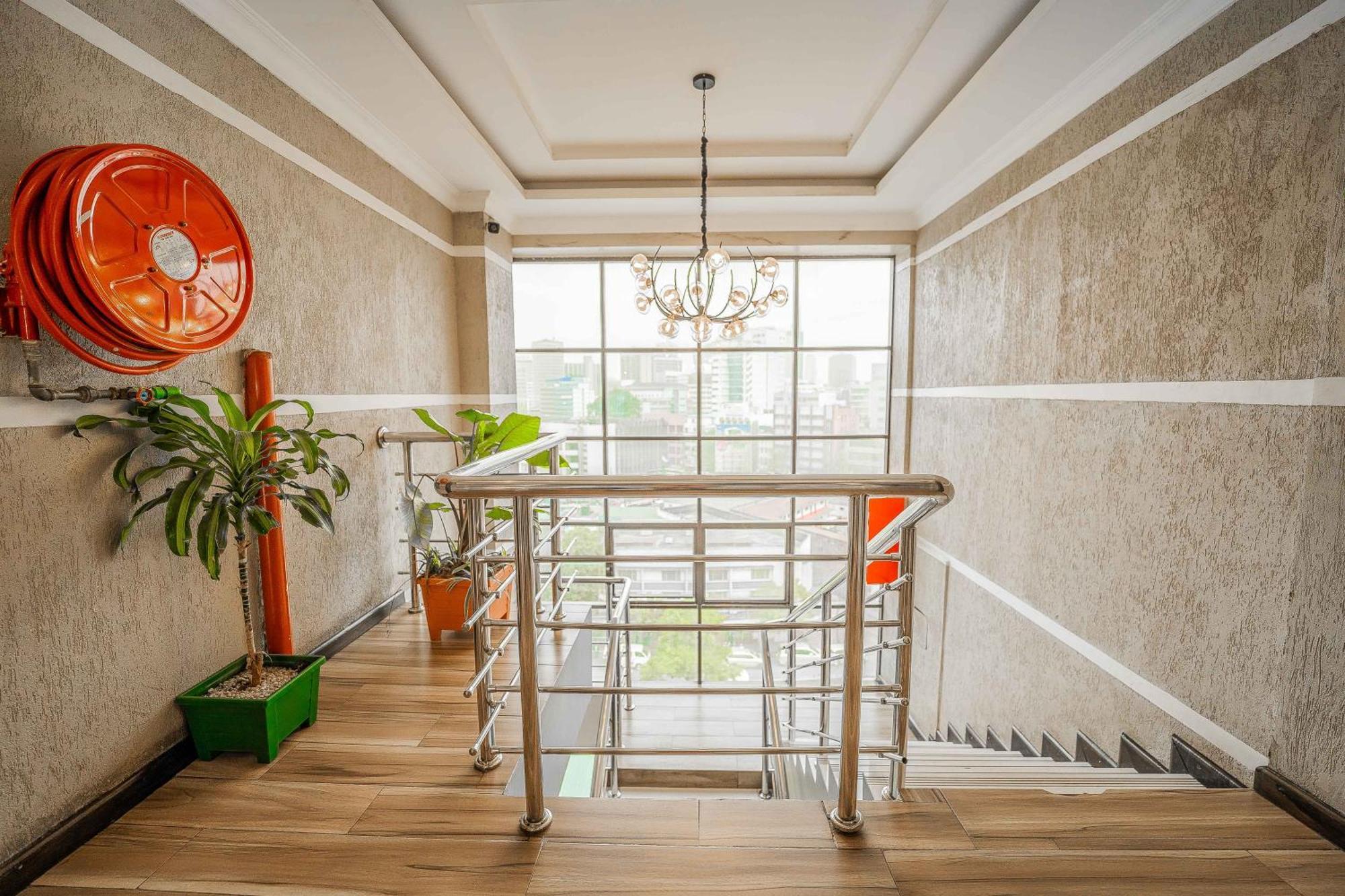 Hemak Suites Hotel 奈洛比 外观 照片