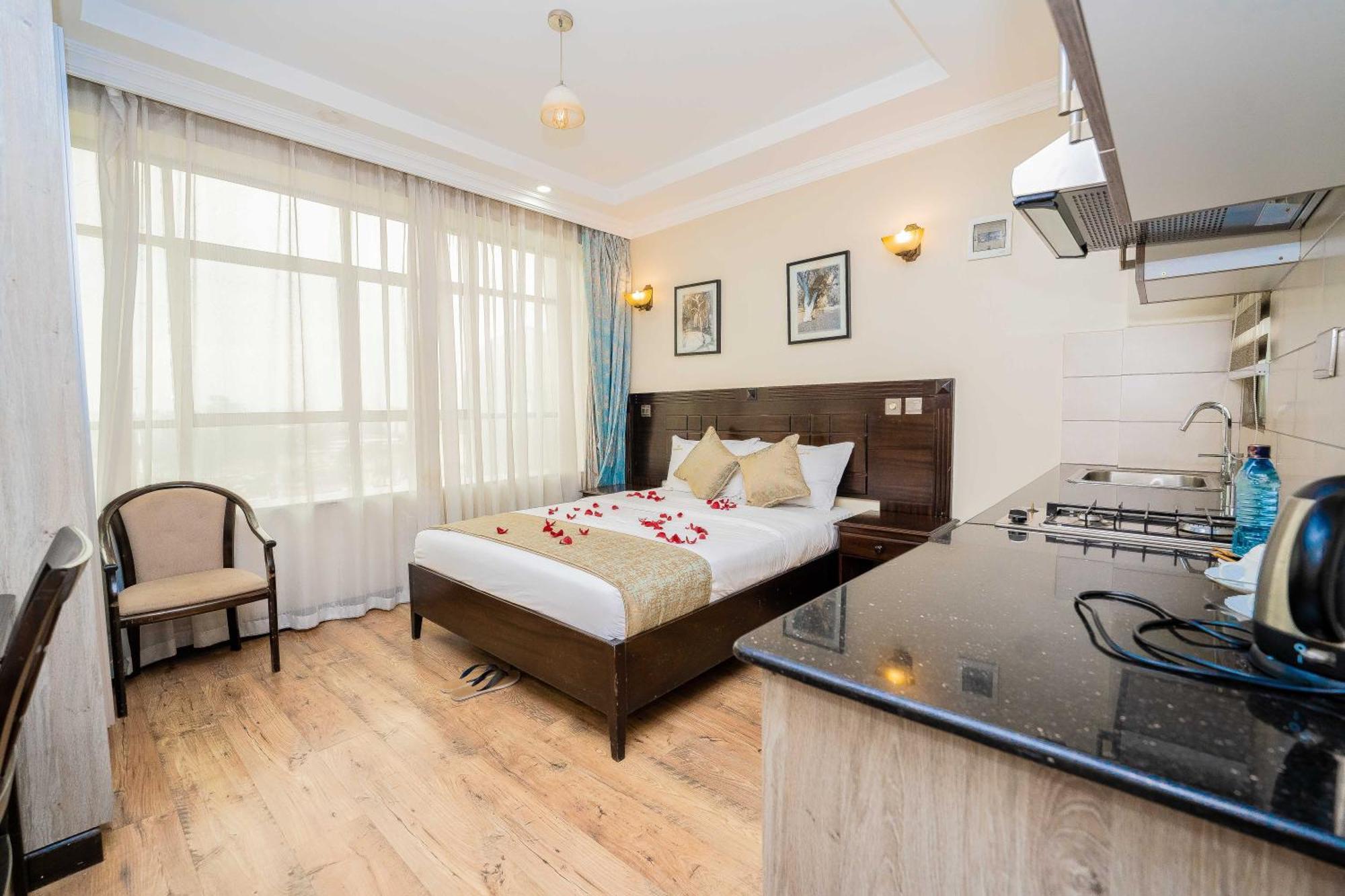Hemak Suites Hotel 奈洛比 外观 照片