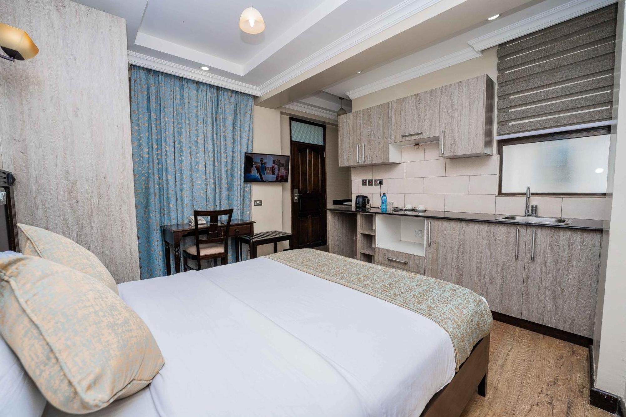 Hemak Suites Hotel 奈洛比 外观 照片