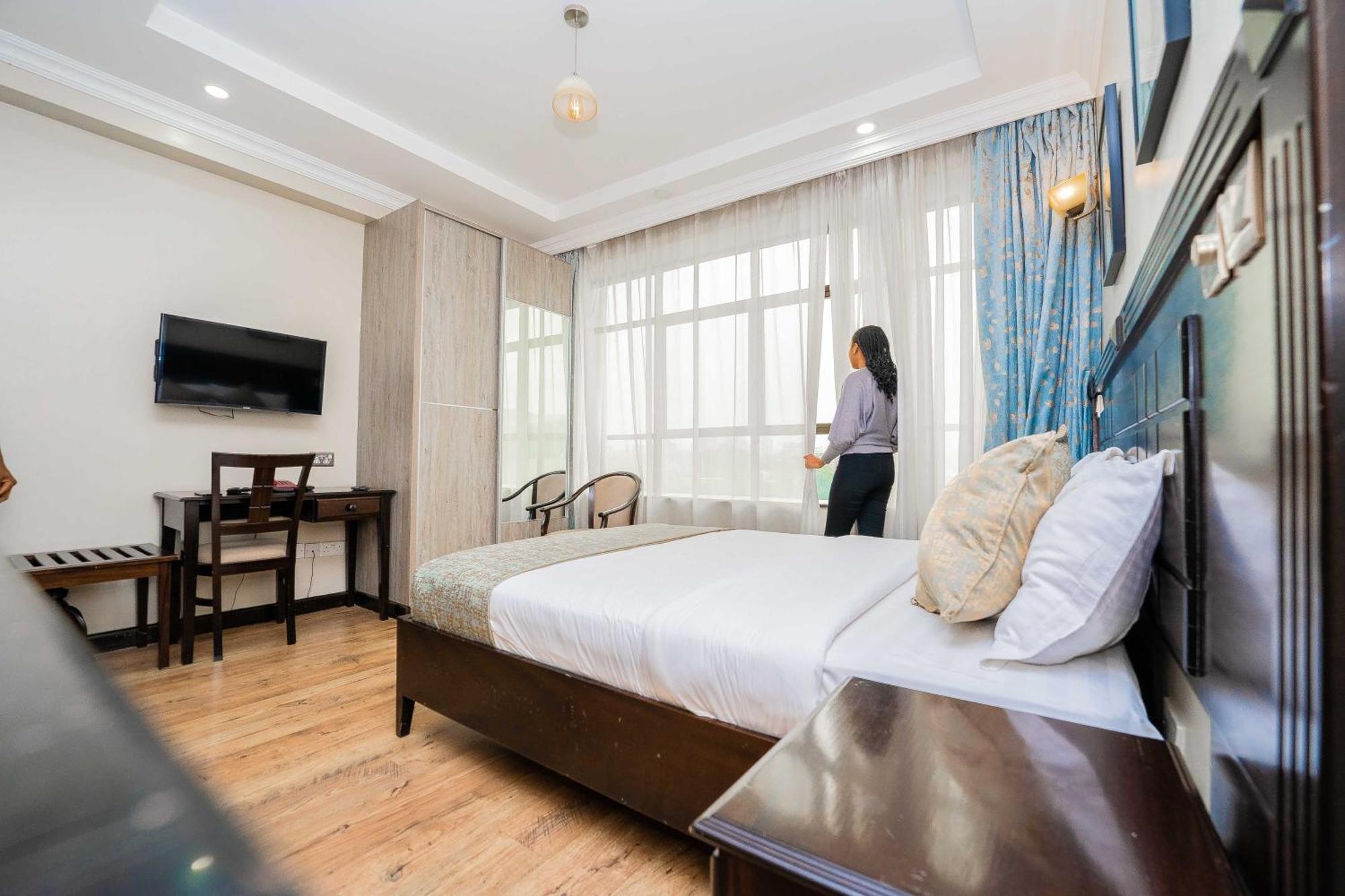 Hemak Suites Hotel 奈洛比 外观 照片