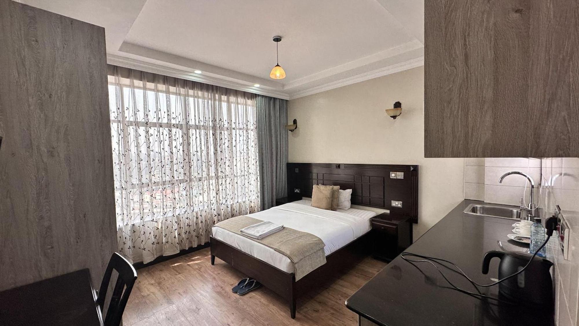 Hemak Suites Hotel 奈洛比 外观 照片