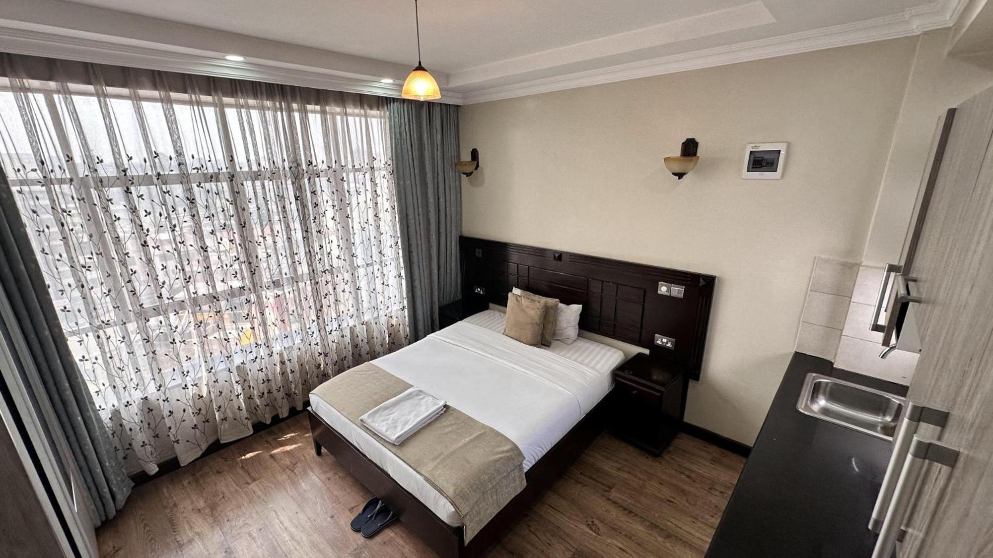 Hemak Suites Hotel 奈洛比 外观 照片