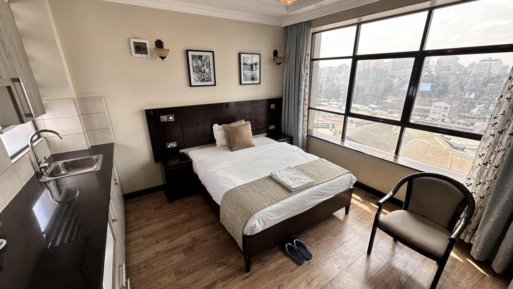 Hemak Suites Hotel 奈洛比 外观 照片