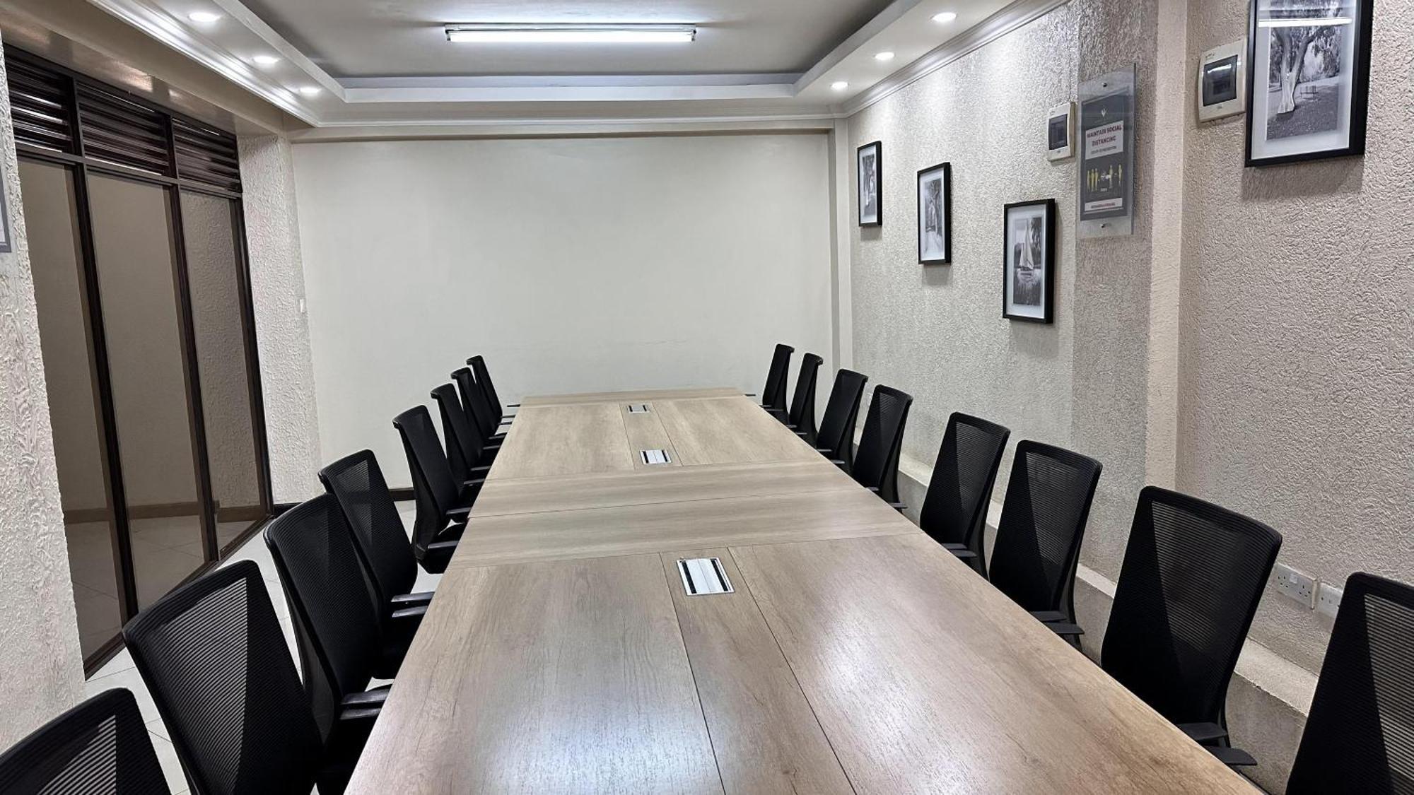 Hemak Suites Hotel 奈洛比 外观 照片