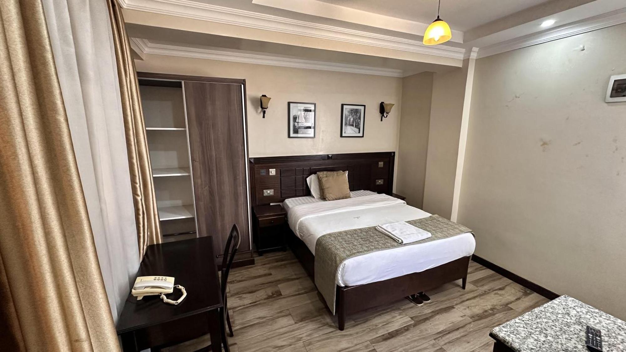 Hemak Suites Hotel 奈洛比 外观 照片